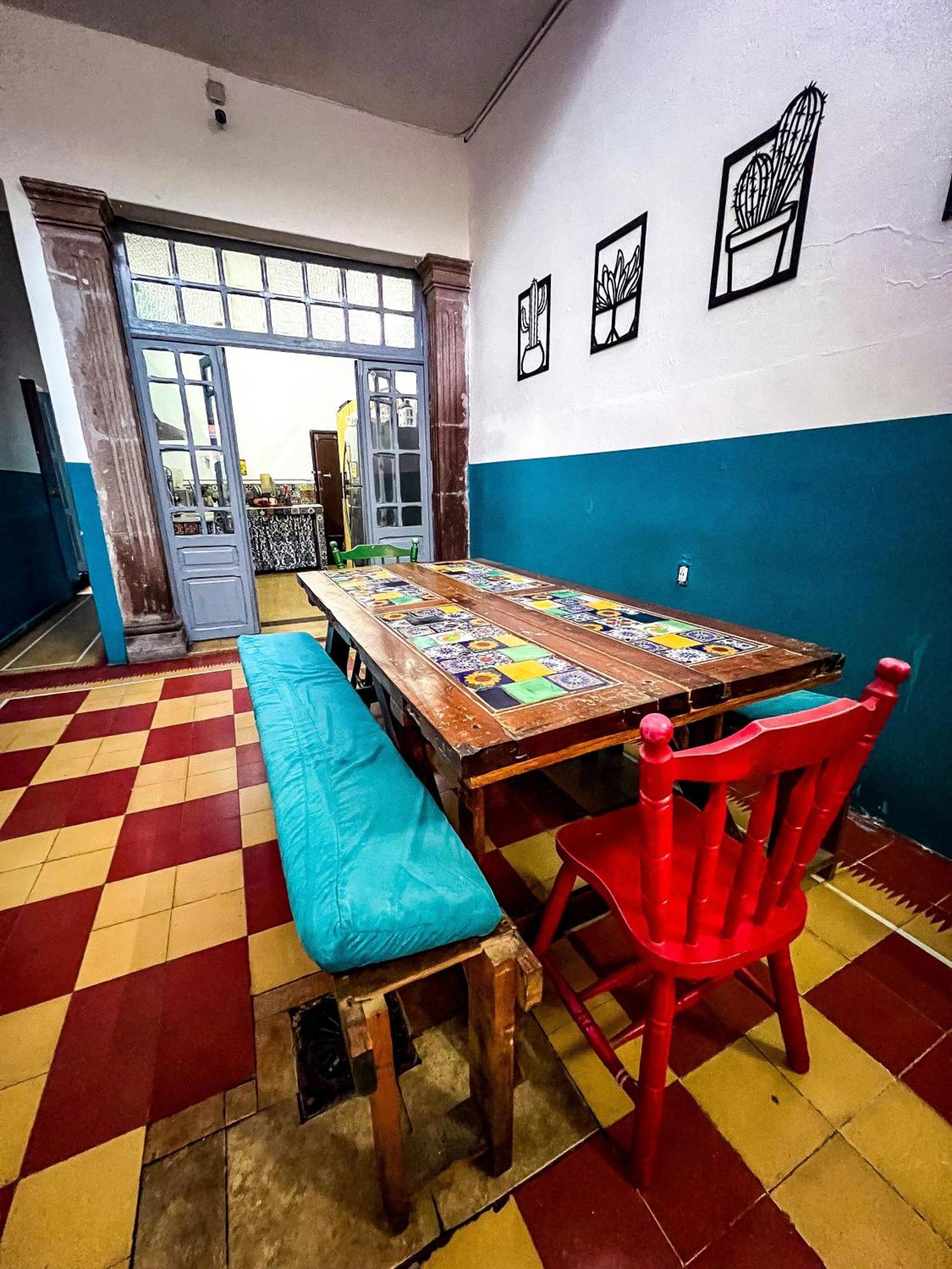 Sukha Hostel San Luis Сан-Луїс-Потосі Екстер'єр фото